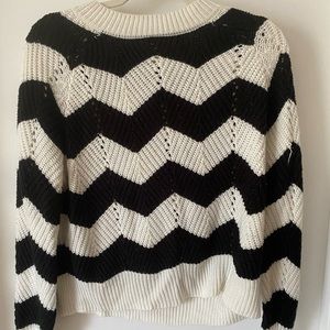 Knit Black & white stripped sweater - Charlotte Russe